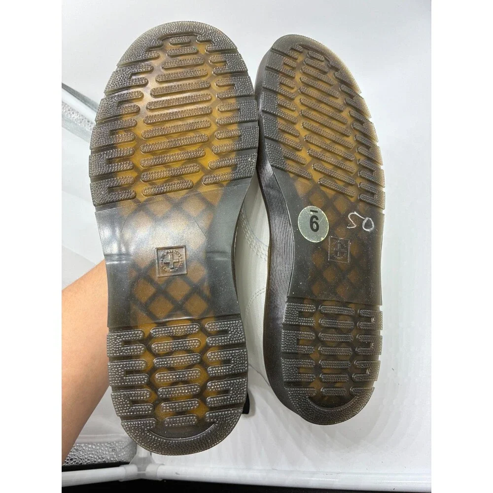 NEW Dr. Martens Zavala White Canvas Lace-Up Boots US Women's 9, EU 41 - Picture 5 of 6